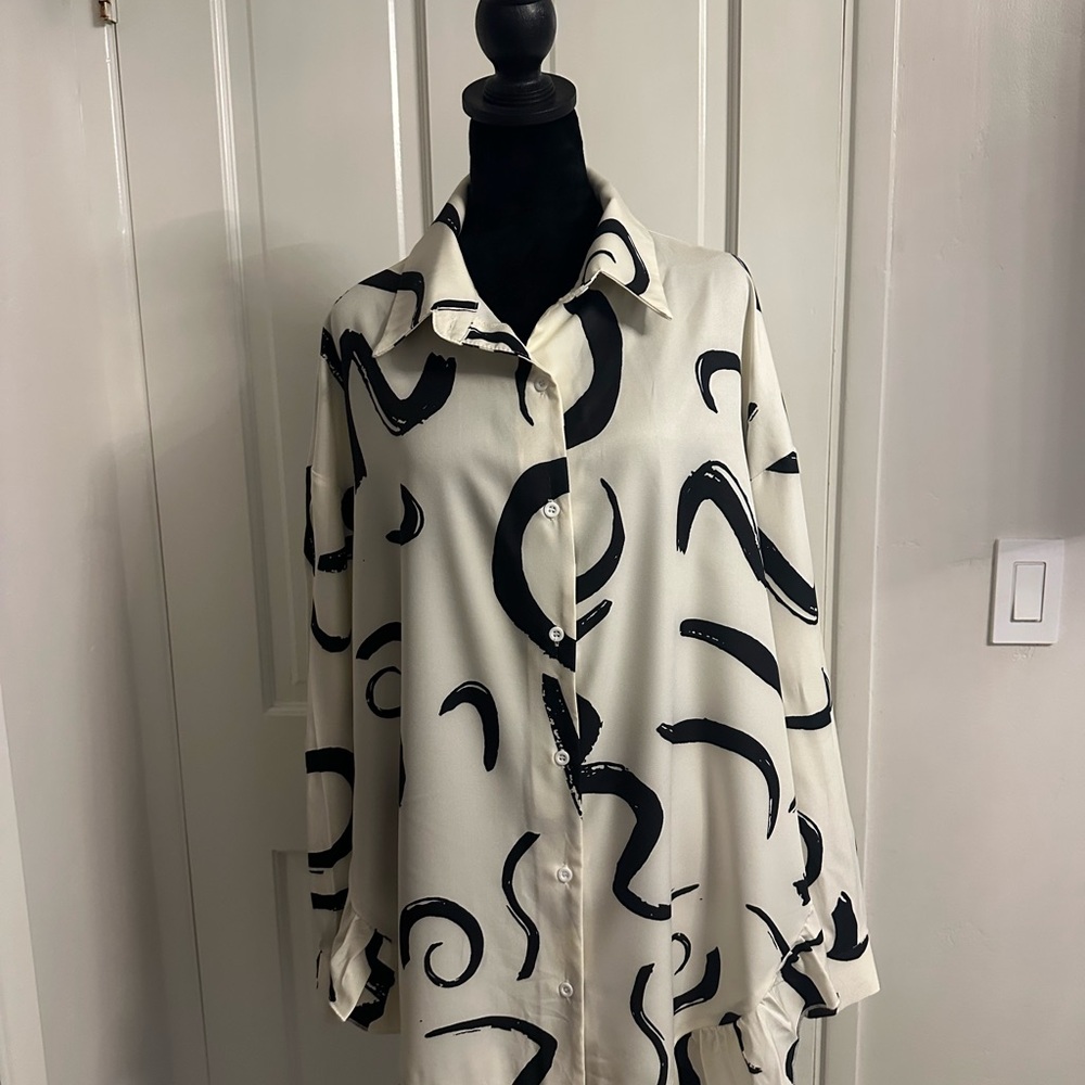 SHEIN Cream and Black Swirl Print Blouse